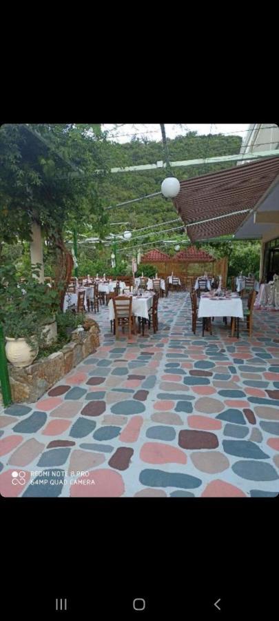 Manoleas Rooms To Let Leonídion Dış mekan fotoğraf