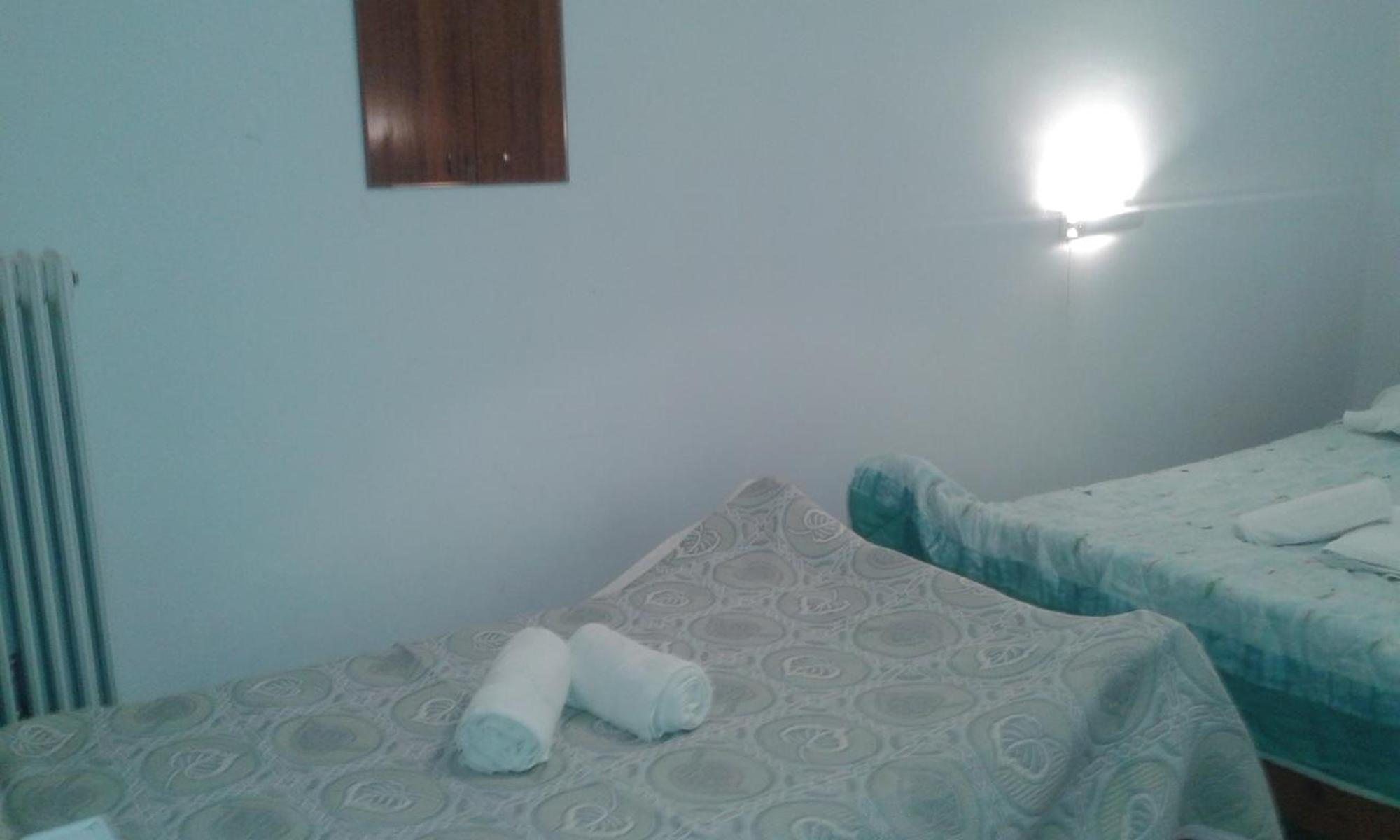 Manoleas Rooms To Let Leonídion Oda fotoğraf