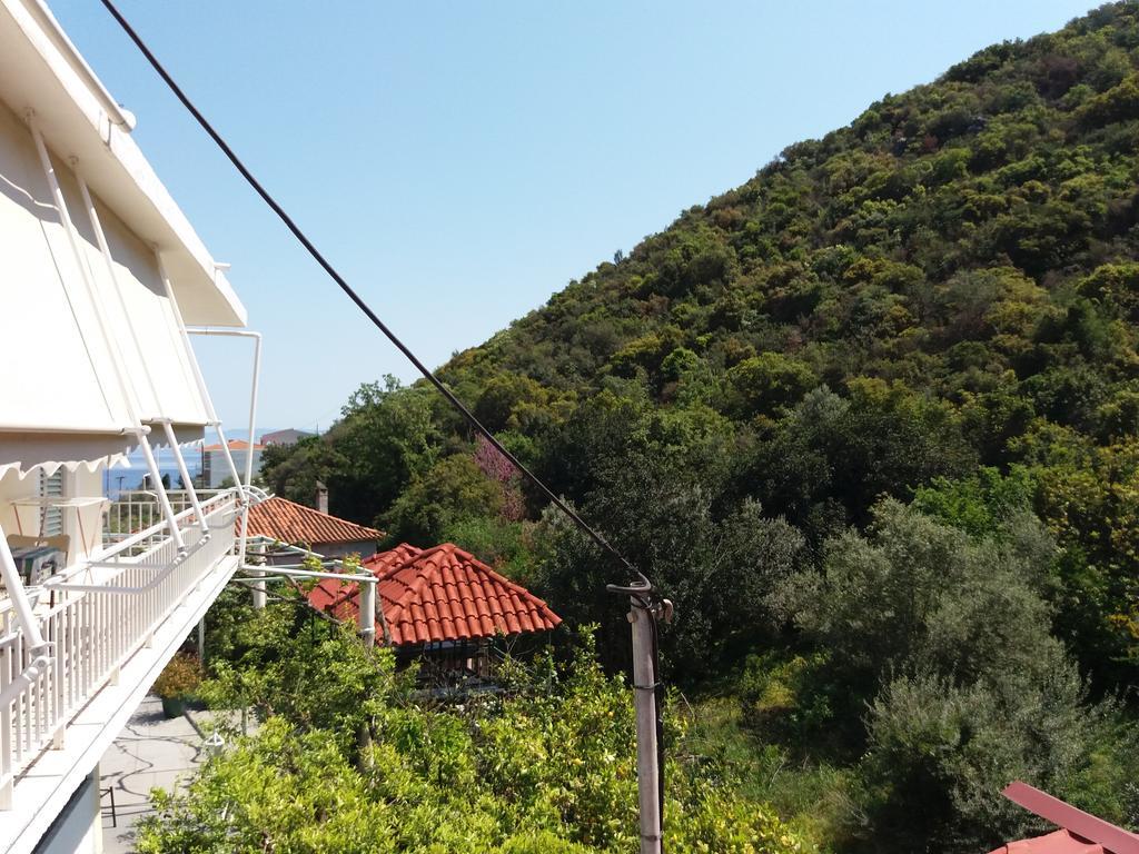 Manoleas Rooms To Let Leonídion Dış mekan fotoğraf